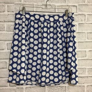 Reitmans  petites polkadot skirt size 8 blue and white